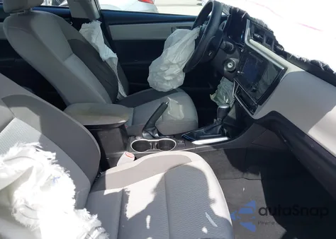 2019 Toyota Corolla Le z USA, uszkodzony, nr VIN 5YFBURHE8KP944395